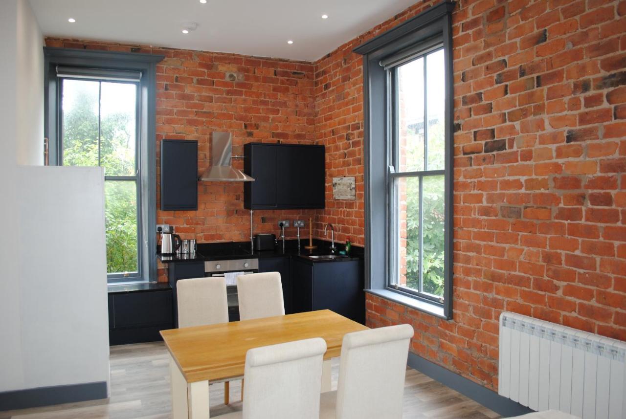 Craft Court Aparthotel Southport Esterno foto