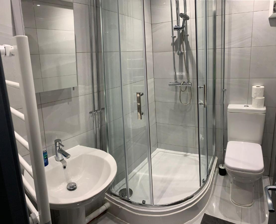 Craft Court Aparthotel Southport Esterno foto