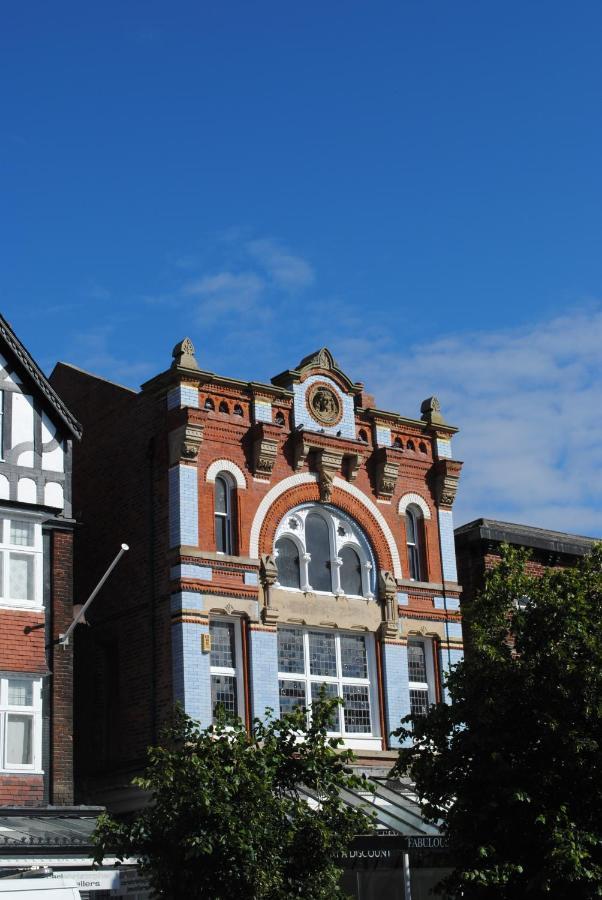 Craft Court Aparthotel Southport Esterno foto